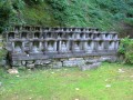 五百羅漢を護るために建立された羅漢寺の石仏
